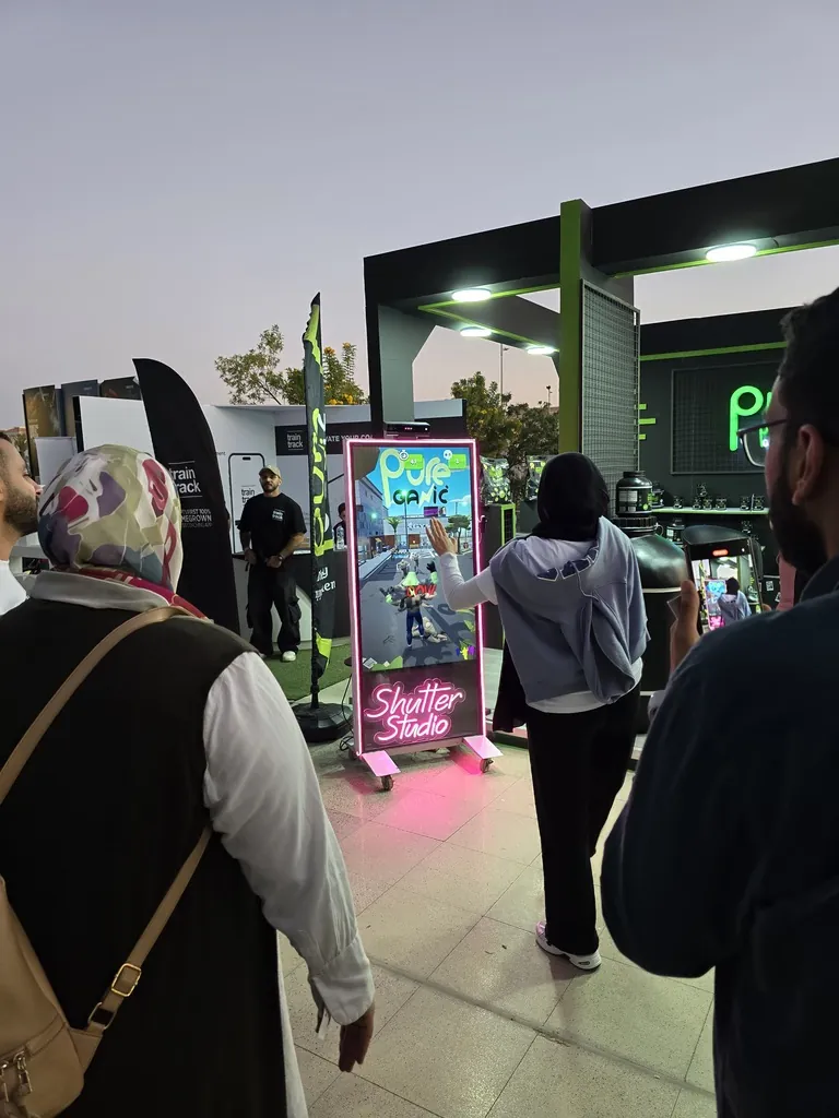 PureGanic · Kinect game